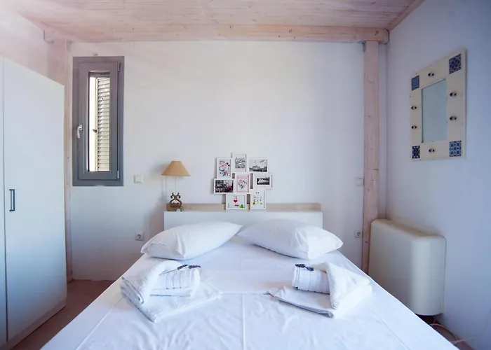 Laura_sea View_house